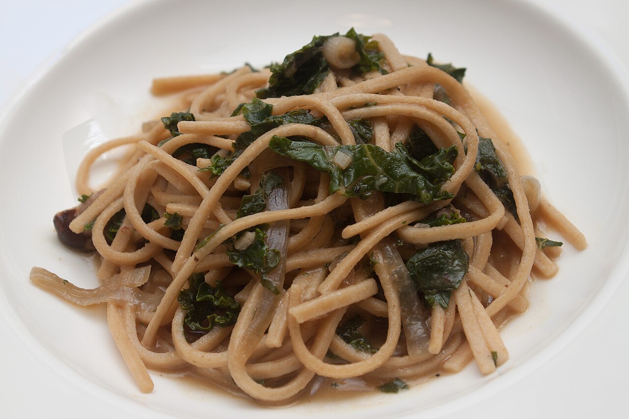 Garlic Mushroom Udon, ready to serve